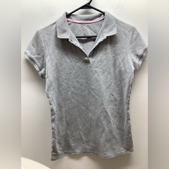 Izod Size XL/18 Girls Grey Uniform Polo Shirts Bundle of 3pcs. Preloved. - Picture 2 of 10